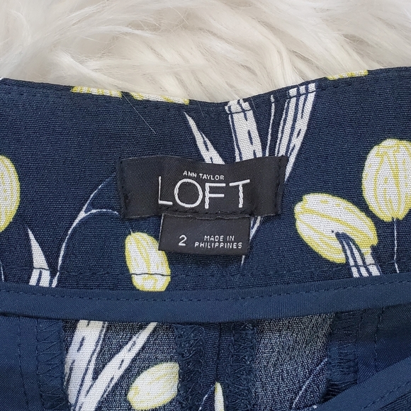 LOFT Valley Floral High Waist Shorts - Picture 9 of 12